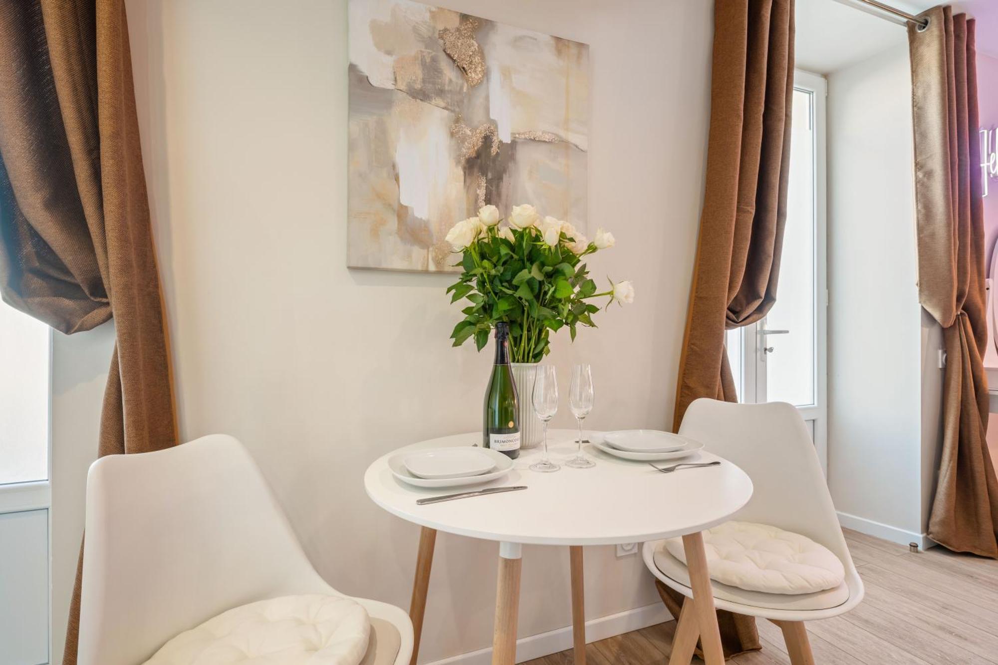 Nice Renting - Love Room Massena - Luxe Room - Jacuzzi - Terrace - King Bed - Ac Exterior foto