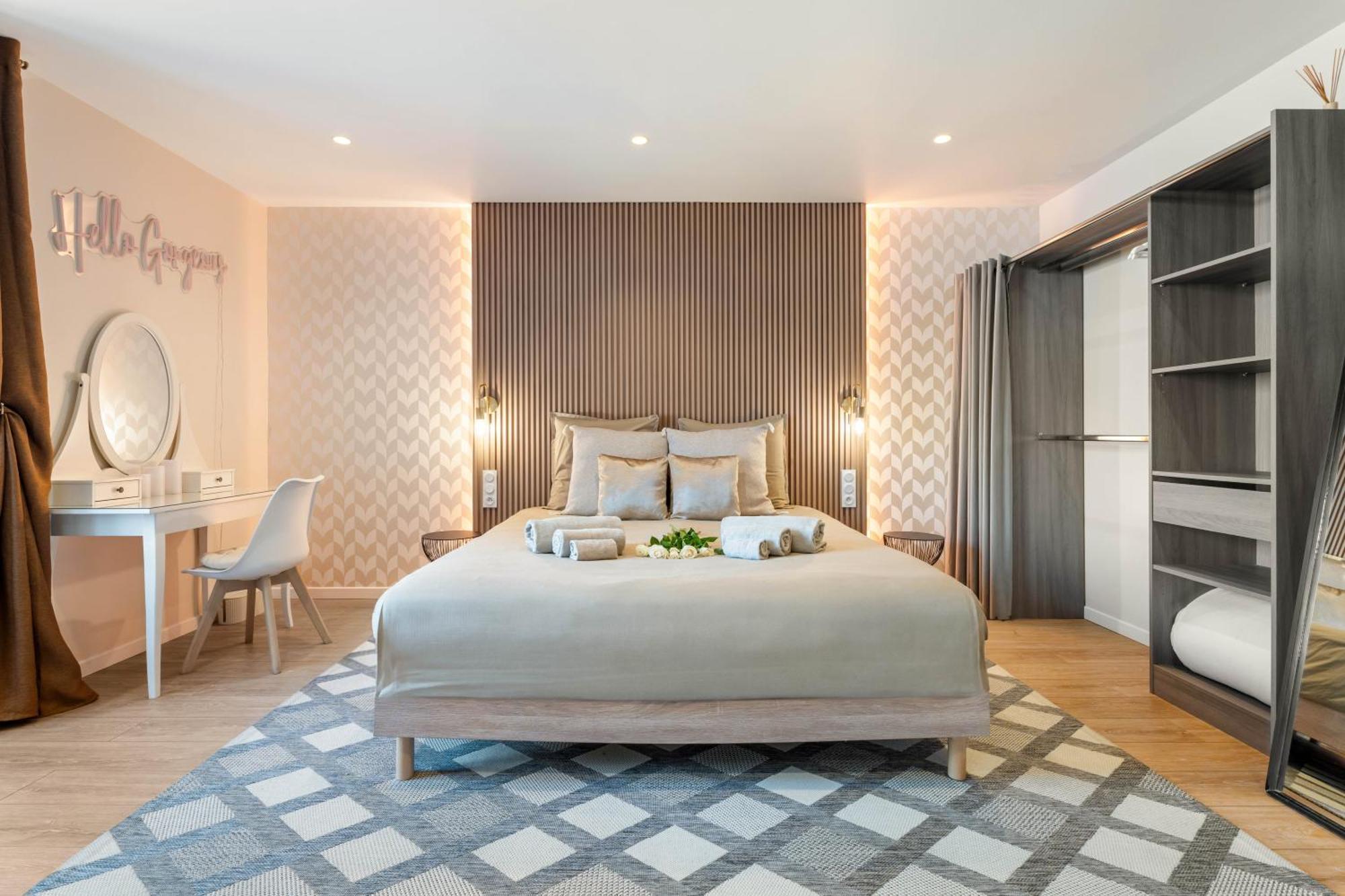Nice Renting - Love Room Massena - Luxe Room - Jacuzzi - Terrace - King Bed - Ac Exterior foto